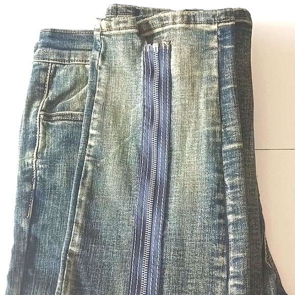 NWT Valabasas Uniquely Designed Distressed Acid Wash Blue Jeans Size 40 - Picture 3 of 16